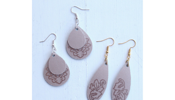 leather earrings