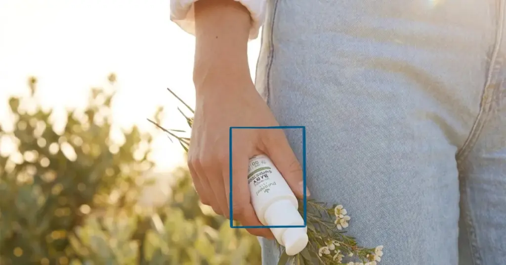 text distortion in productai.photo